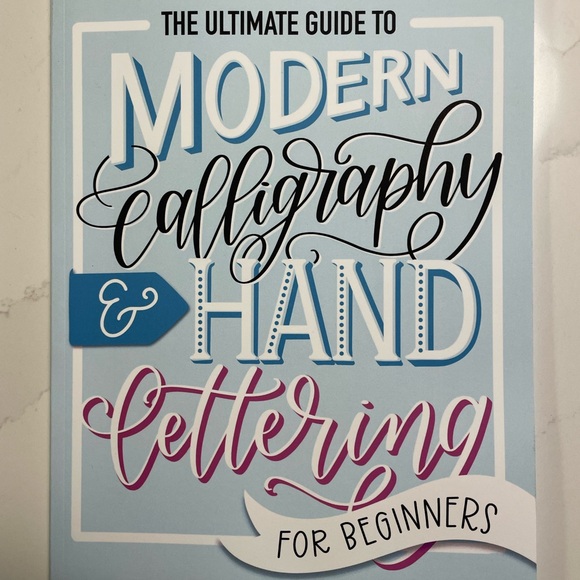 3 nice modern calligraphy & hand lettering books guides Whitney Farnsworth - Picture 5 of 6